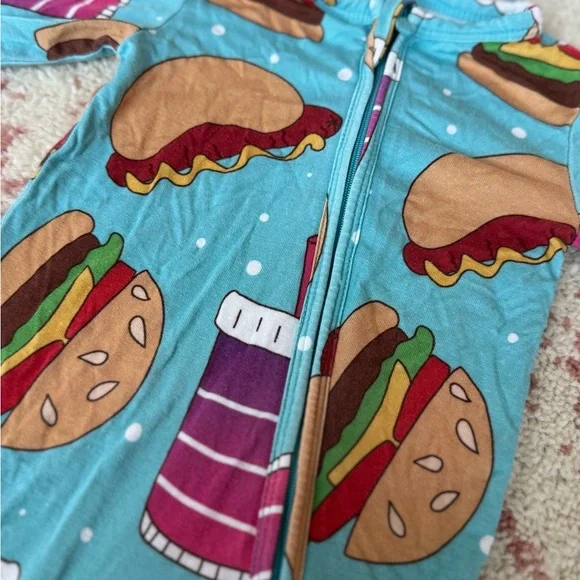 Posh peanut fast food print bamboo footies and matching bow - Picture 2 of 6